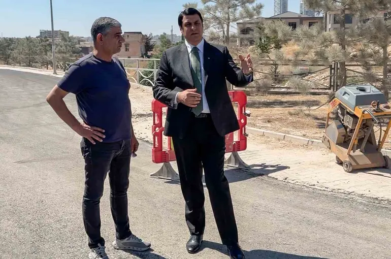 Çamlıtepe’de yollar yenilendi
