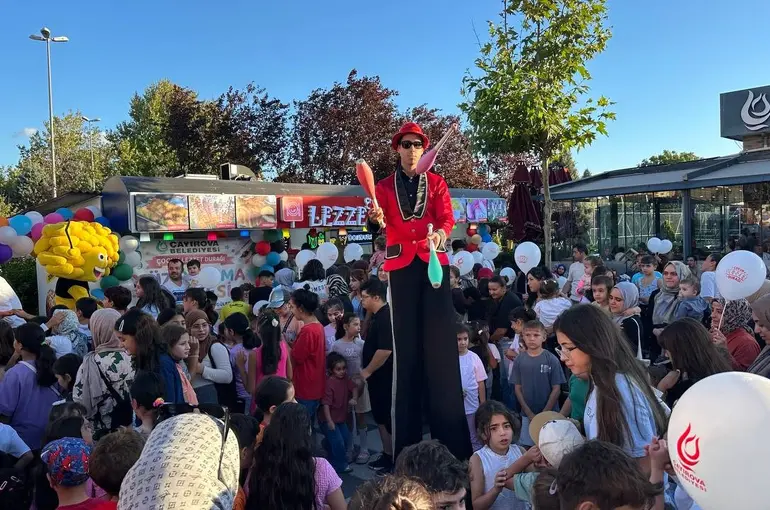 Çayırova’da minikler yazı eğlenceyle uğurladı
