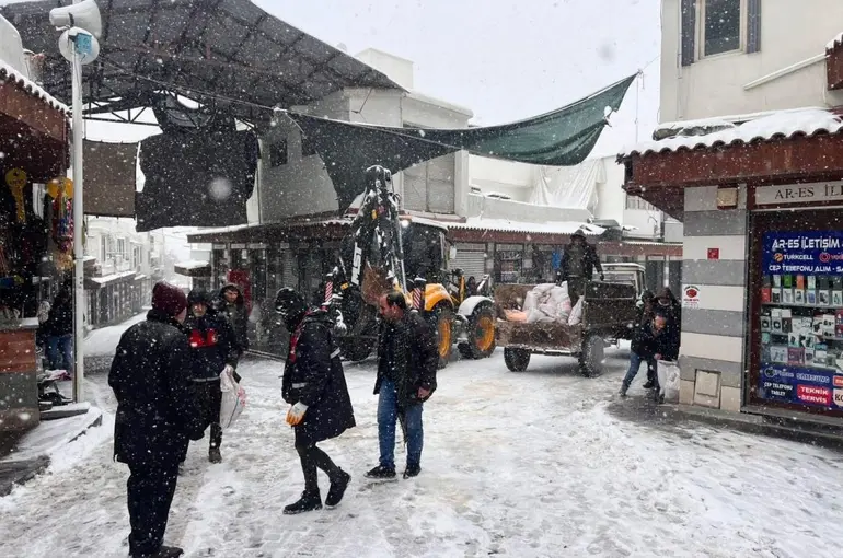 Çermik Belediyesi yol açma çalışmalarına başladı

