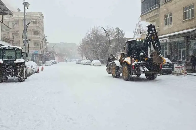 Çermik’te kar esareti
