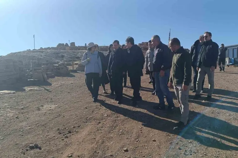 Çin Kültür Bakan Yardımcısı Şanlıurfa’yı ziyaret etti
