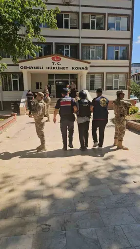 Cinayet zanlısı tutuklanarak cezaevine gönderildi