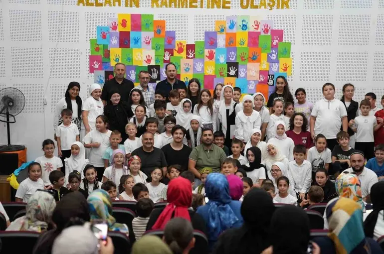 Çocuk üniversitesi milli ve manevi değerlere sahip çıkıyor
