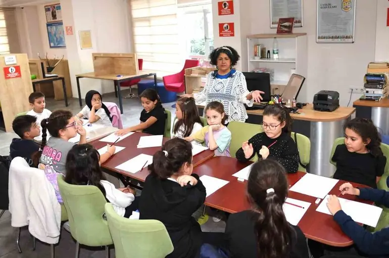 Çocuklar yeteneklerini bu atölyede keşfediyor
