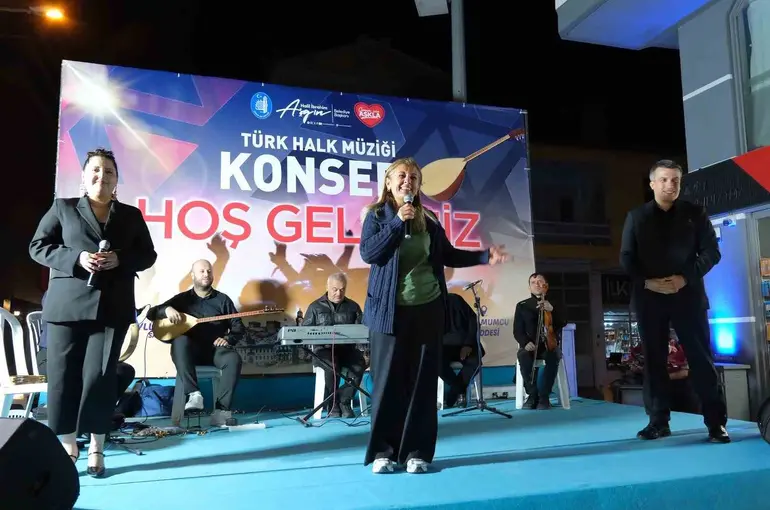 Çorum Belediyesi’nin mahalle şenliğinde vatandaşlar unutulmaz bir akşam yaşadı
