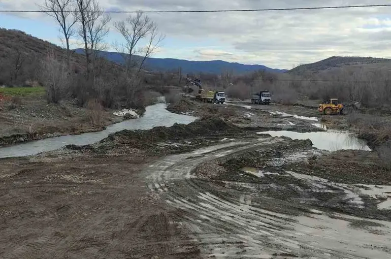 Çorum’da ulaşıma kapanan yolda ulaşım geçici köprüden sağlanacak
