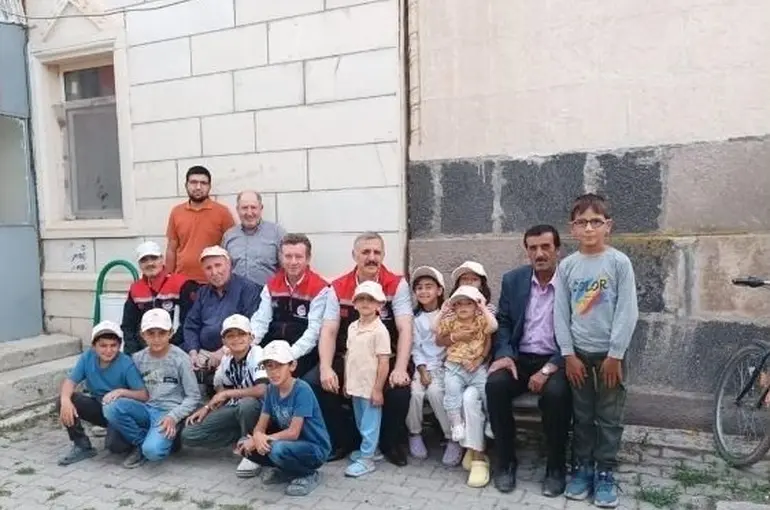 "Cuma Buluşmaları" hız kesmiyor
