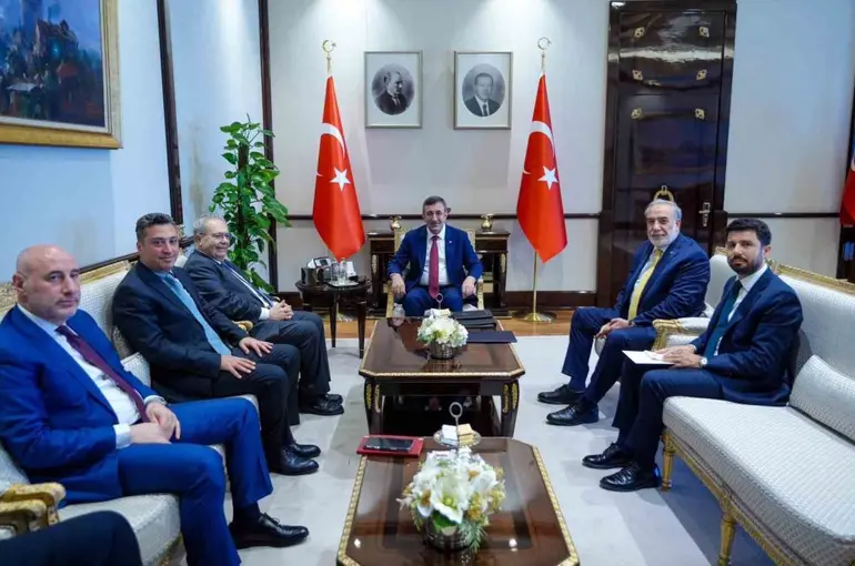 Cumhurbaşkanı Yardımcısı Yılmaz, Lübnan Başbakan Yardımcısı Mitri ile görüştü
