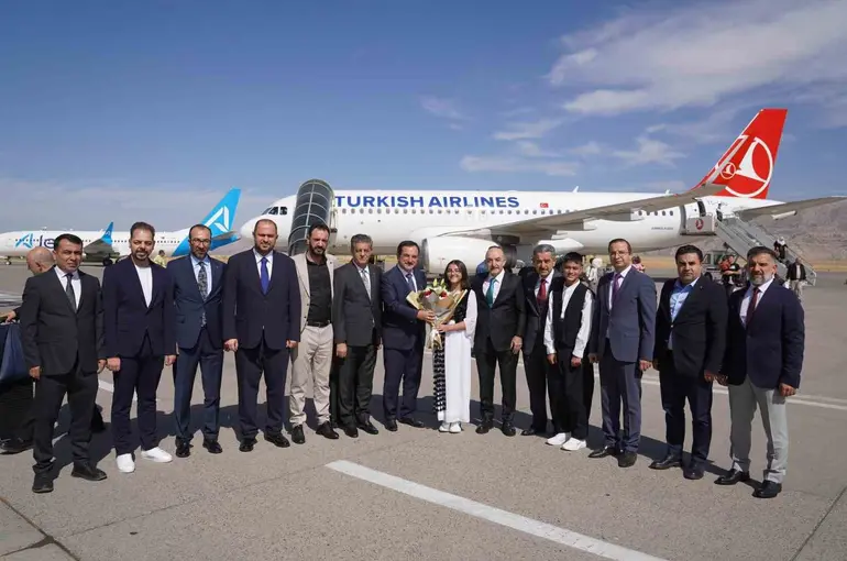 Cumhurbaşkanlığı heyeti Şırnak’ta: ’Türkiye Sohbetleri’ başlıyor
