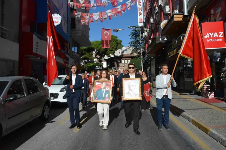 Cumhuriyet Halk Partisi, Balıkesir’de 103’üncü kuruluş yıl dönümünü kutladı
