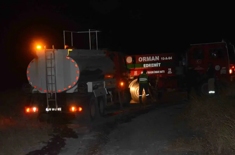 Cunda Adası’nda korkutan makilik yangını
