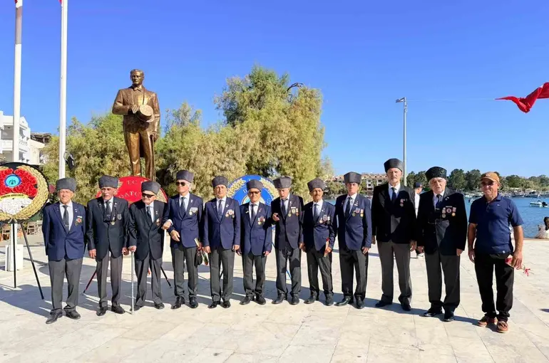 Datça’da gaziler için tören düzenlendi
