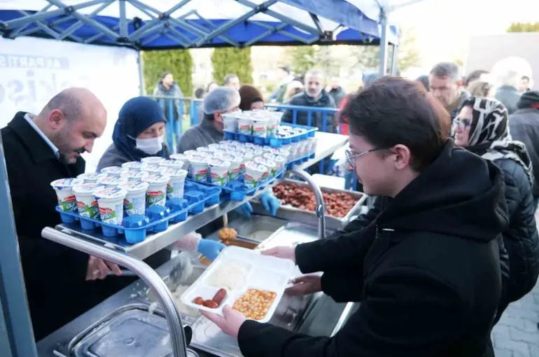 Dede Korkut Parkı’nda ilk iftar heyecanı
