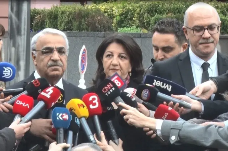 DEM Parti’den, Adalet Bakanı Tunç’a ziyaret

