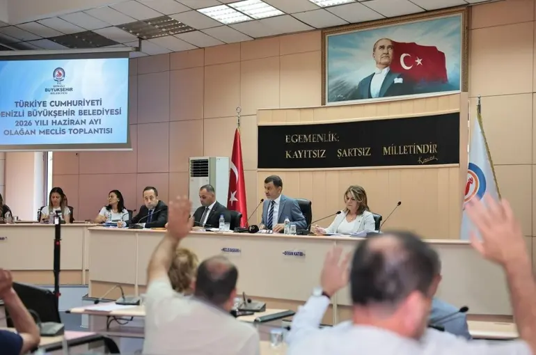 Denizli Büyükşehir Meclisinde barınma, kent trafiği ve sosyal refah odaklı projeler görüşüldü

