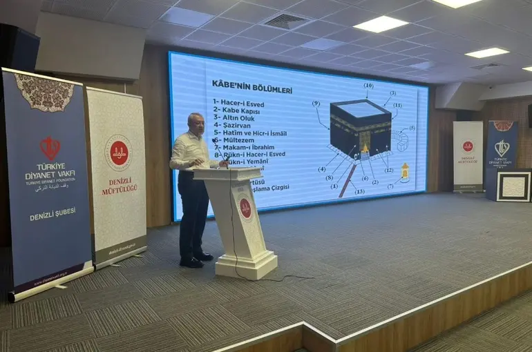 Denizli’de 449 umre yolcusuna eğitim semineri verildi
