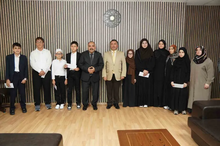 Devrekli öğrenciler il birincisi olarak döndüler
