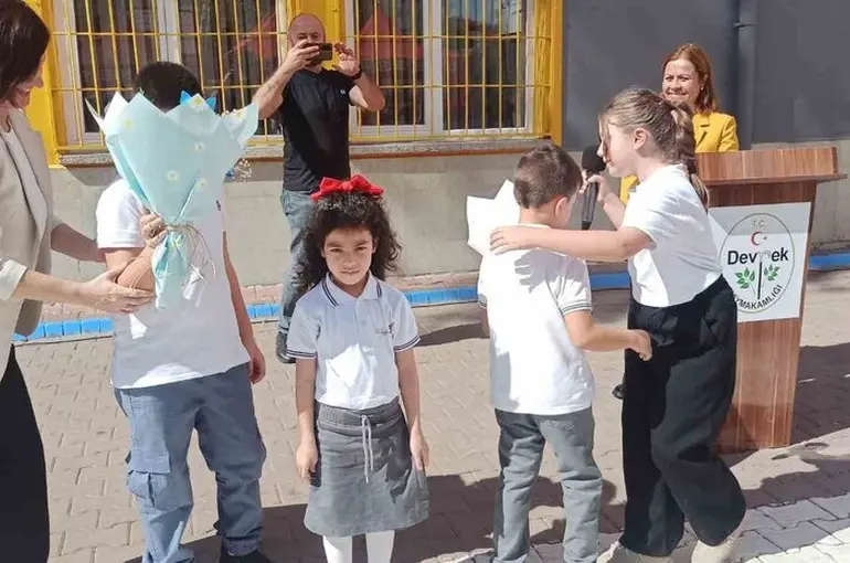 Devrek’te İlköğretim haftası kutlama programı
