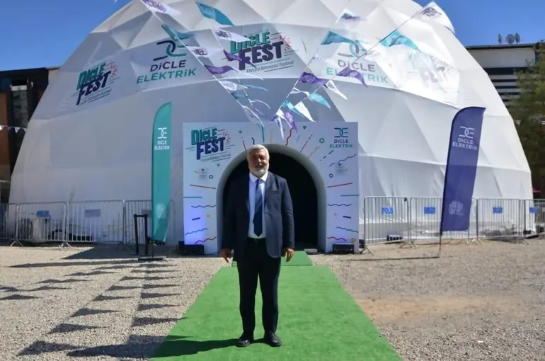 Dicle Elektrik’in yatırımları Siirt’i Türkiye’ye örnek yaptı
