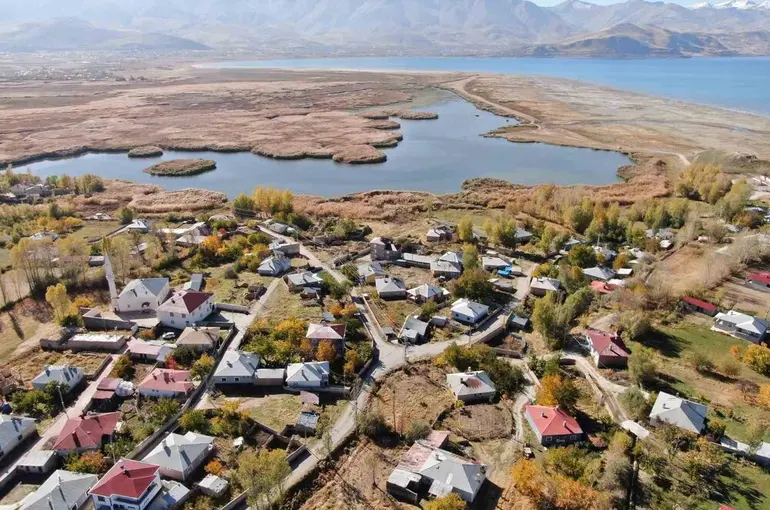 Dilkaya Deltası’nda sonbahar güzelliği
