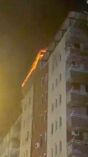 Diyarbakır’da apartman yangını korkuttu
