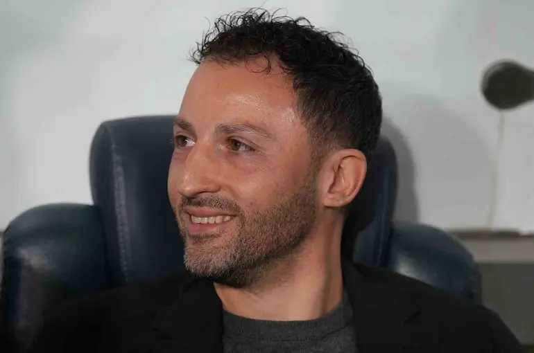 Domenico Tedesco’nun Bologna macerası 4 maç sürdü
