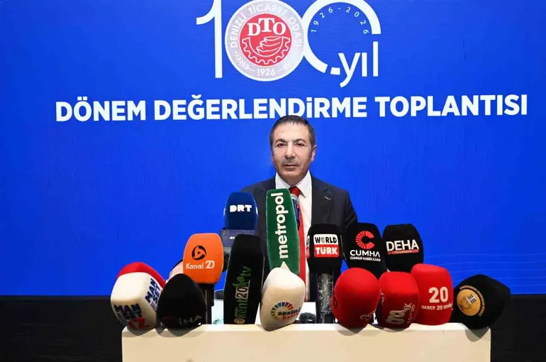 DTO Başkanı Erdoğan’ın sunumu ayakta alkışlandı
