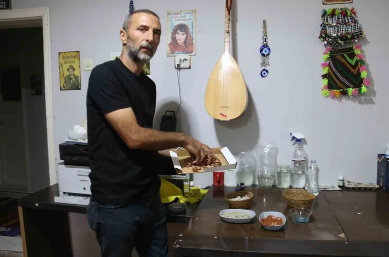 Dünyaca ünlü camiden etkilendi, unutulmaya yüz tutmuş kili yeniden gün yüzüne çıkarttı

