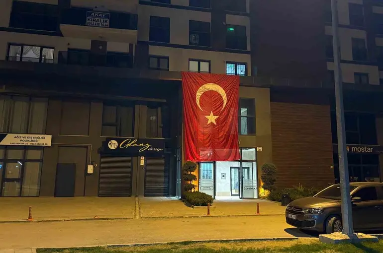 Düşen uçaktaki şehitlerin şehadet haberi Kayseri’deki ailelerine verildi
