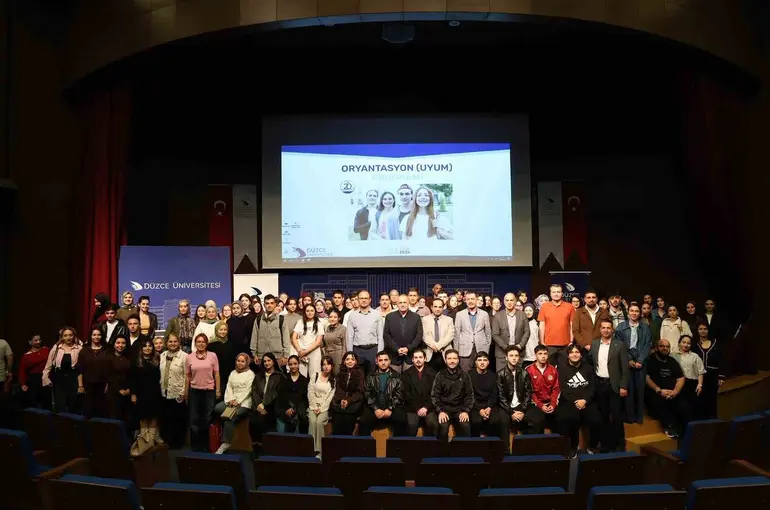 Düzce Üniversitesi’nde akademik yıl oryantasyon programları gerçekleştirildi

