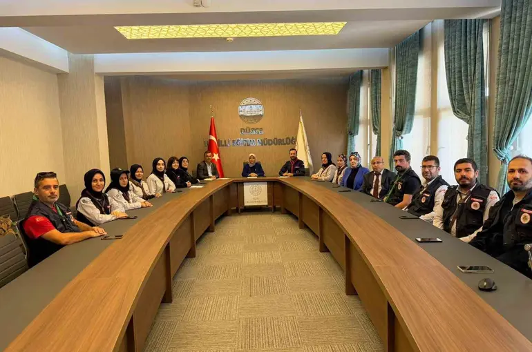 Düzce’de izcilik faaliyetleri masaya yatırıldı
