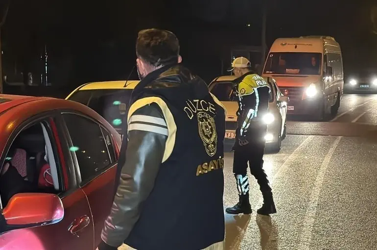 Düzce’de polis ekipleri kuş uçurtmuyor
