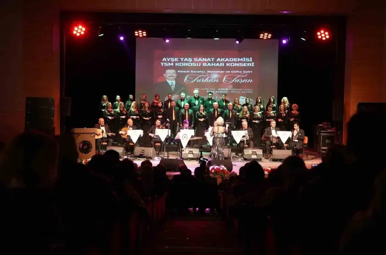 Düzce’de Türk sanat müziği konseri ilgi gördü
