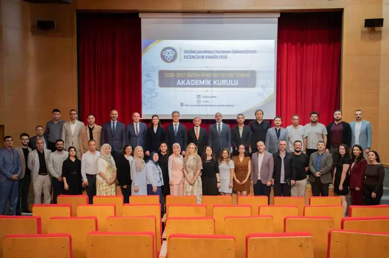 Eczacılık Fakültesinde akademik kurul toplantısı yapıldı
