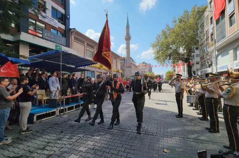 Edremit’in kurtuluş coşkusu
