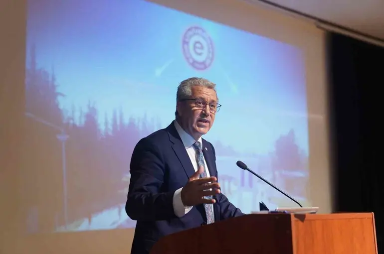 Ege Üniversitesi uluslararası arenadaki yükselişini sürdürüyor
