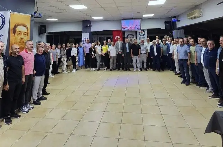 Eğitim-Bir-Sen’den Turgutlu’da Dayanışma ve İstişare Toplantısı
