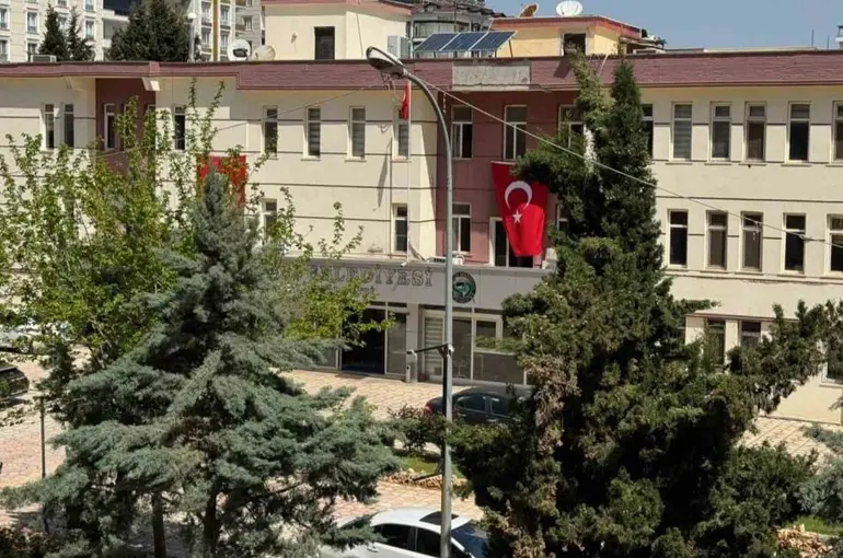 EGM’den Halfeti Belediyesine operasyon paylaşımı

