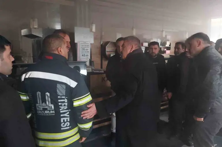 Ekmek fırınında yaşanan patlama korkuttu
