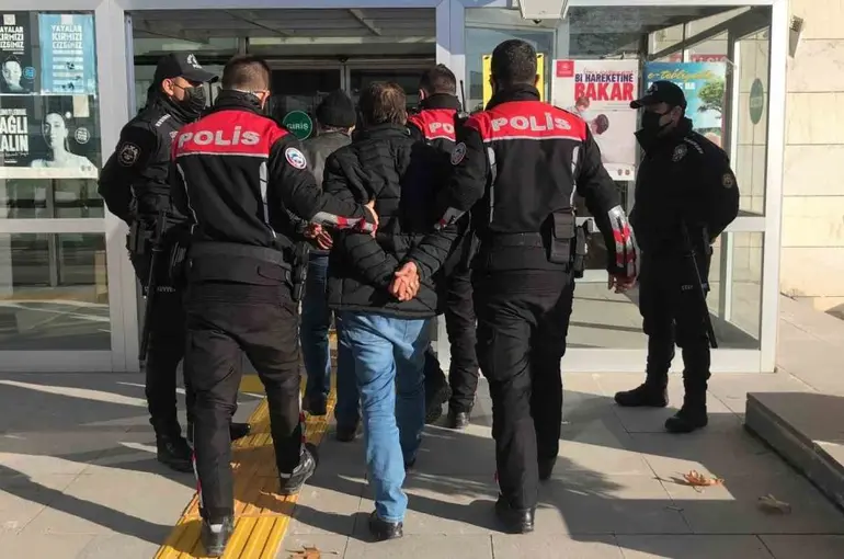 Elazığ’da 18 yıllık kan donduran cinayette, yeni koca da tutuklandı
