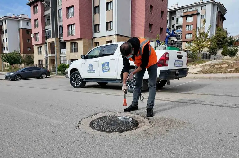 Elazığ’da larvayla mücadele sürüyor
