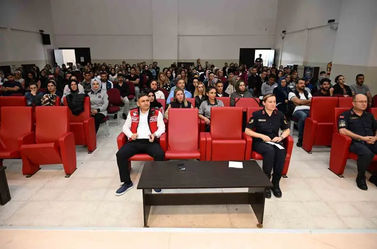 Elazığ’da okul görevlilerine eğitim
