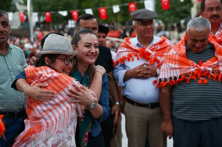 Elmalı’da 12. Temsili Yörük Göçü gerçekleştirildi
