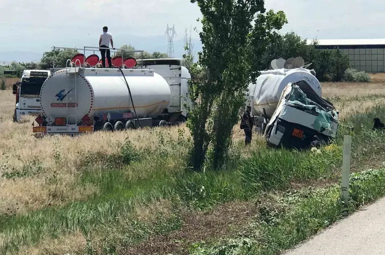 Ereğli’de tanker şarampole devrildi: 1 yaralı
