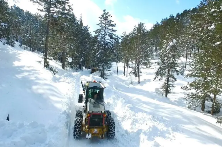 Erzincan’da 125 köy yolu ulaşıma kapandı
