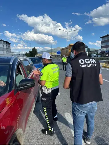 Erzincan’da 2 bin 200 sürücüye orman yangınlarına karşı bilgilendirme
