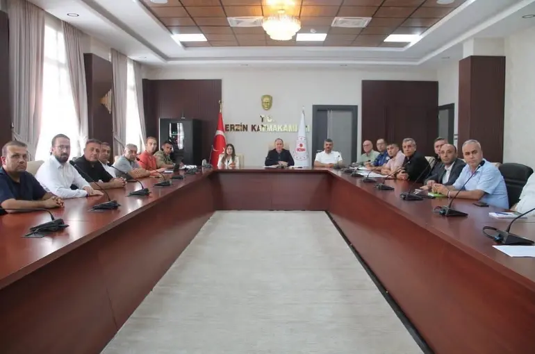 Erzin’de okul çevre güvenliği toplantısı gerçekleştirildi
