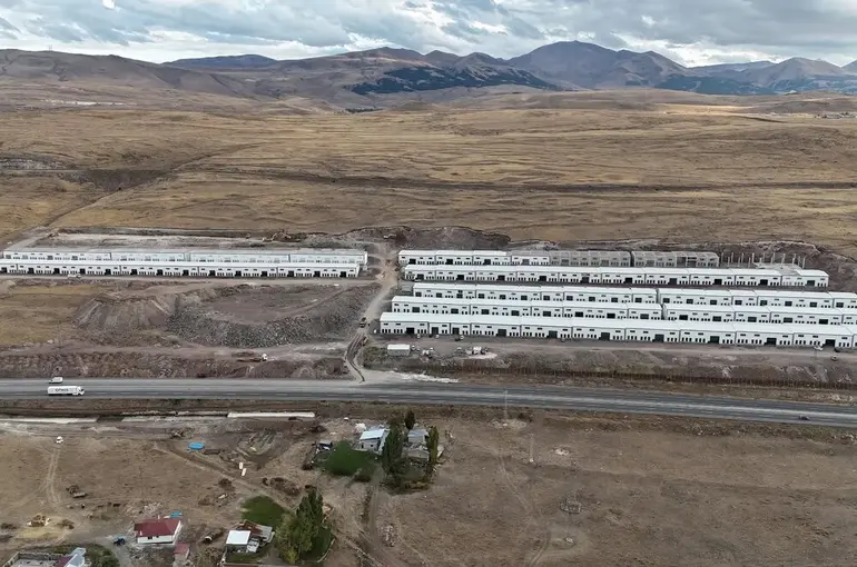 Erzurum Mobilyacılar Sitesi’nin yapımı devam ediyor
