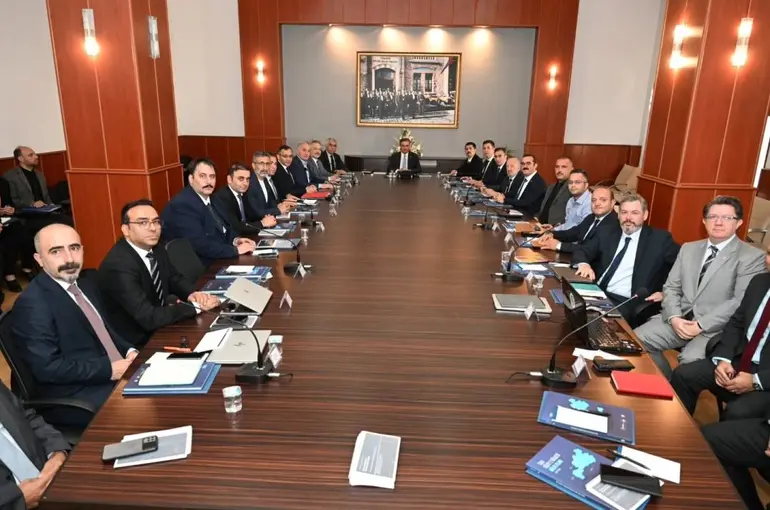 Erzurum’da dijital dönüşüm hamlesi: Veri merkezi yatırımları için ilk adım atıldı
