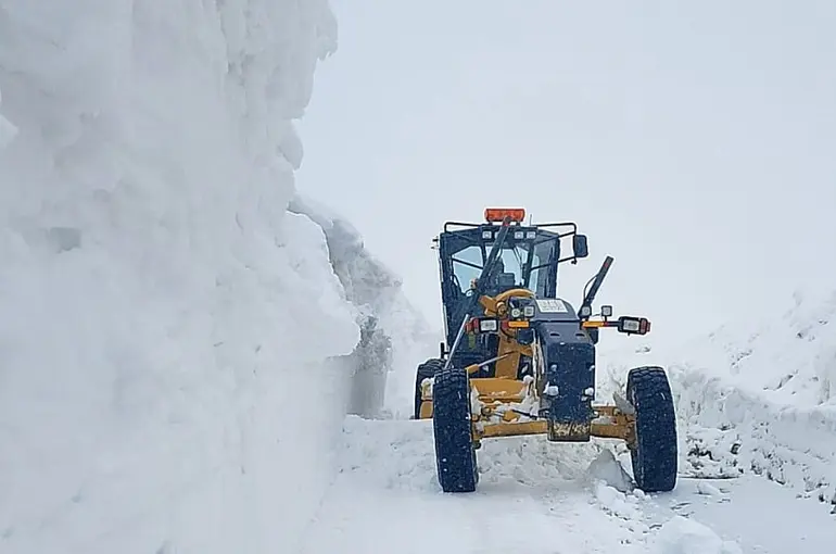 Erzurum’da karın görünmeyen iki yüzü
